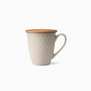 Tasse mit Sieb und Deckel